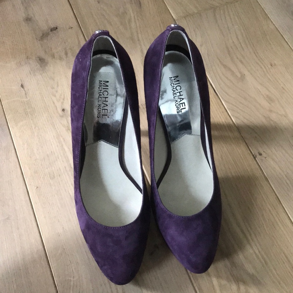 MICHAEL Michael Kors Purple Suede High Heel Pumps - Picture 2 of 8